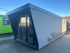 Shepherds Hut, with bathroom