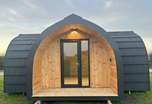 Side entrance glamping - glamping, pod